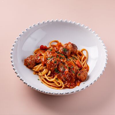 Лингвини с фрикадельками из баранины в Avgust13 по цене 955 ₽