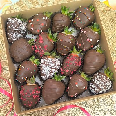 Клубника в шоколаде Callebaut №148 в TRIKOROBOCHKI по цене 1850 ₽