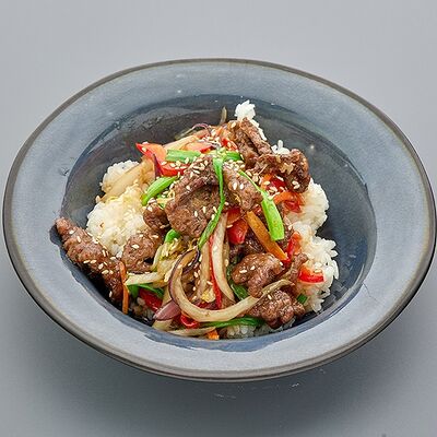 Говядина ГюДон в устричном соусев Kartel food по цене 549 ₽