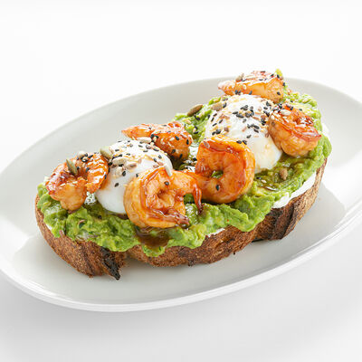 Авокадо тост с яйцом пашот и креветками в Nothing Fancy по цене 990 ₽