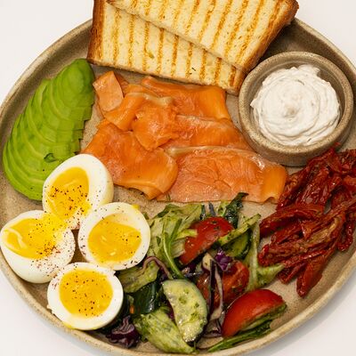 Завтрак с лососем в LULU COFFEE по цене 590 ₽