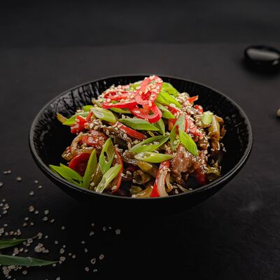 Говядина по-шанхайски в Ёжкин ролл по цене 699 ₽