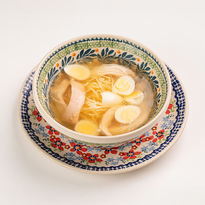 Куриная лапша с перепелиным яйцом в Сыроварня по цене 30000 сум