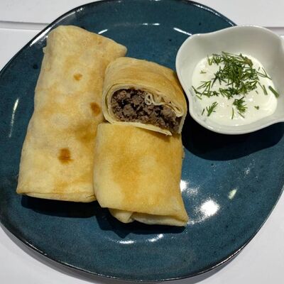 Блинчики с мясом в Парикофе по цене 405 ₽