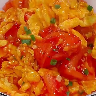 D6 Жареное яйцо с томатами в Чайна-Рай по цене 880 ₽