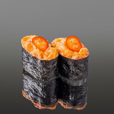 Гункан с лососем в OUGI по цене 400 ₽