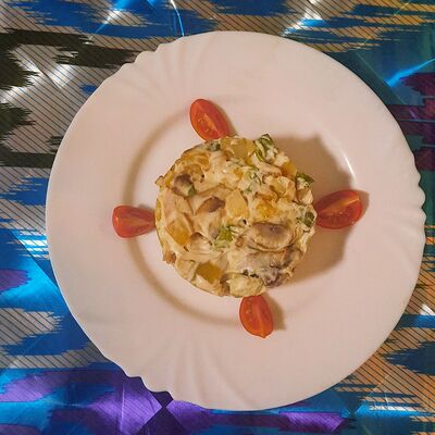 Теплый салат Самарканд в Чайхана Ташкент по цене 440 ₽