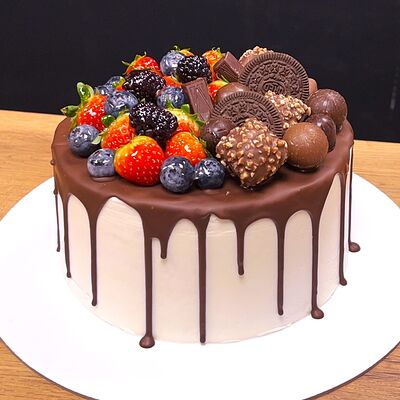 Торт Две половинки в Nu Natali Cakes по цене 4950 ₽