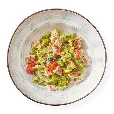 Феттуччине с цыпленком и песто в iL Патио по цене 19 р.