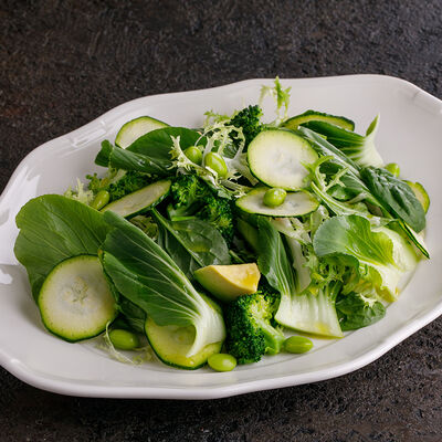 Зелёный салат в Ginza по цене 1390 ₽