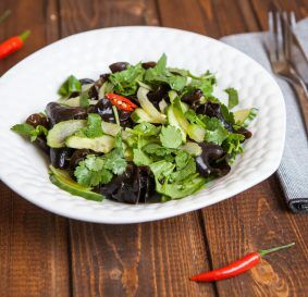 Древесные грибы с курочкой в Рецептор по цене 420 ₽