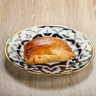 Самса тандырная с бараниной в Чайхана Плов N1 по цене 170 ₽