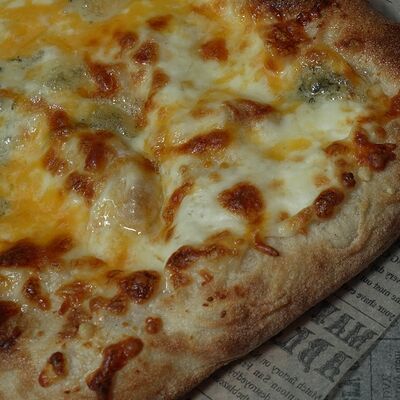 Пицца Четыре сыра в Bubble food по цене 870 ₽