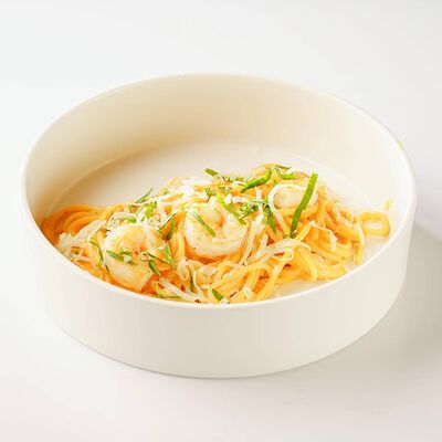 Паста с креветками и соусом ромеско в Панда Маркет по цене 659 ₽