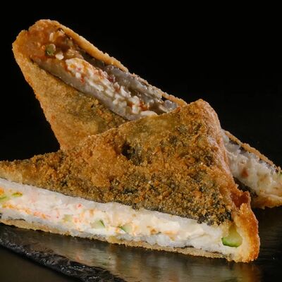 Жареный Сэндвич с пеперони в Sushi cat по цене 499 ₽