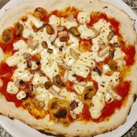 Pizza Frutti di Mare в Rusticone caffe