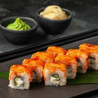 Карамельный лосось в Sushi City