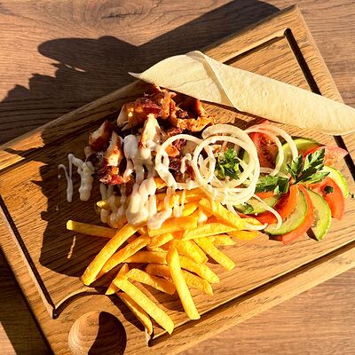 Ланч-бокс Свинойв Mr Doner по цене 490 ₽