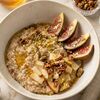 Безлактозная каша с грушей, медом и граноллой в Fatucci Fine Food по цене 315