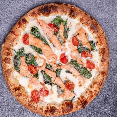 Сливочный лосось со шпинатом в Pizza Lavka по цене 999 ₽