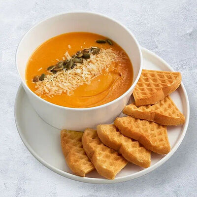 Тыквенный суп с пармезаном и вафлей в Vaffel Норвежские вафли, завтраки, кофе по цене 430 ₽
