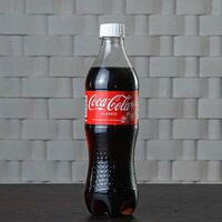 Кока-кола в Mon Cafe