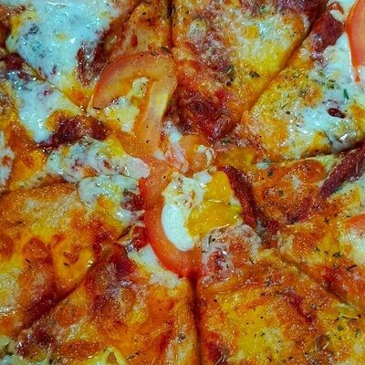 Пицца Американа в Красная панда по цене 899 ₽