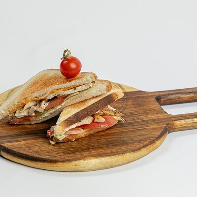 Сэндвич с ветчиной и сыром в Штос по цене 470 ₽