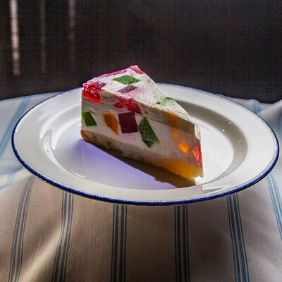 Муссовый торт с фруктовым желе в Одесса-Мама по цене 370 ₽