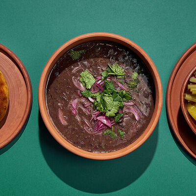 Лобио в Хачапури и Вино по цене 247 ₽