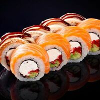 Комбо Филадельфия с авокадо в Space Sushi