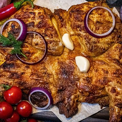 Курица на угляхв Мангал & Кебаб по цене 1120 ₽