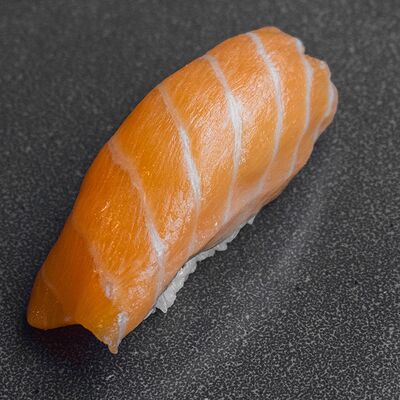 Суши Копчёный лосось в Суши Кото по цене 149 ₽