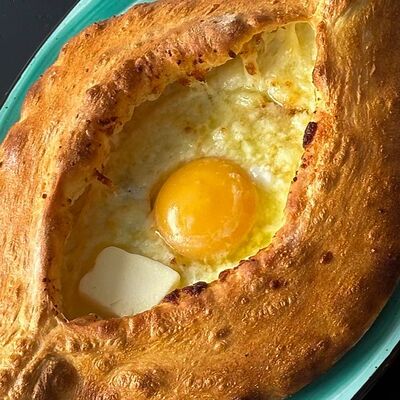 Хачапури Аджарский в Мадо - Душа Грузии по цене 929 ₽