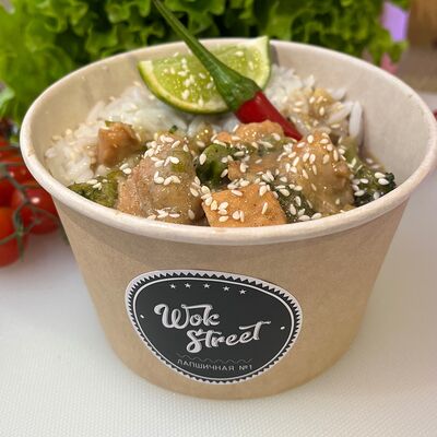 Лосось сливочный в Wok Street по цене 449 ₽