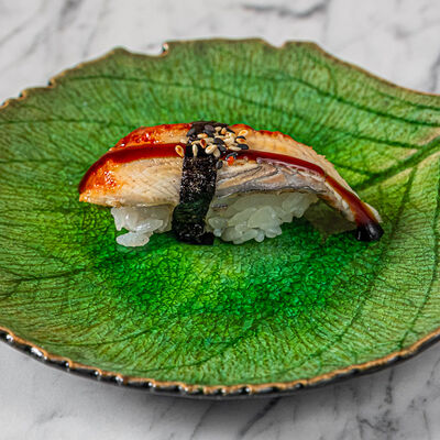 Суши-нигири Угорь унаги в Dragon по цене 490 ₽