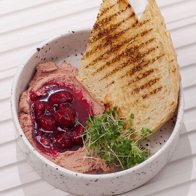 Паштет из куриной печени с пряной вишней в En Ferio по цене 430 ₽