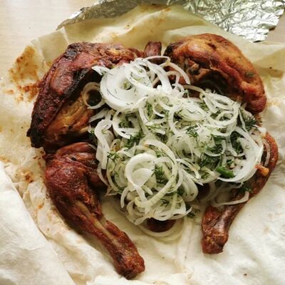 Курица на углях в Наш шашлычный по цене 1400 ₽