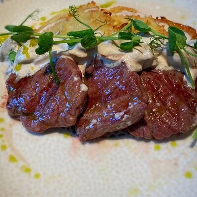 Филе Миньонов с драникамив DVOR гриль-бистро по цене 1200 ₽