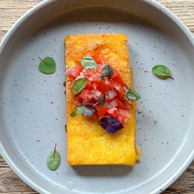 Полента с сулугуни и томатамив Без рецепта по цене 970 ₽