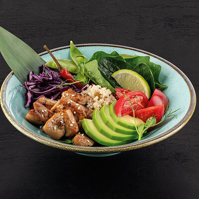 Салат Поке с курицей и с соусом сладкий чили в Пицца Пи по цене 499