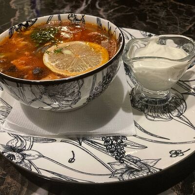 Солянка мясная в Есть повод по цене 340 ₽