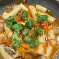 Токпокки с курицейв Forelperm кухня