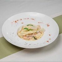 Папарделле с лососемв Ривьера