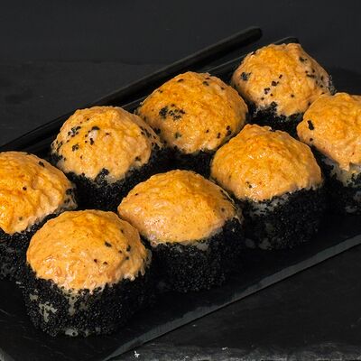 Запечённый с лососем в Sushi Aura по цене 790 ₽