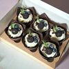 6 капкейков со сливочным кремом, свежей голубикой и орео в Marys Cakes по цене 2190