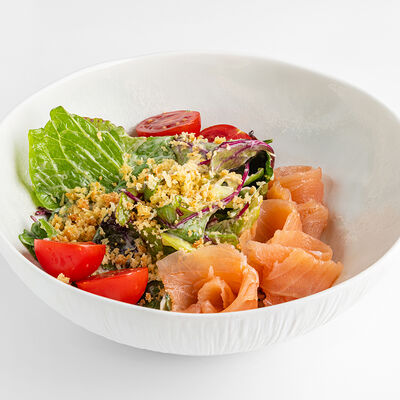 Цезарь с форелью в Муссоны по цене 1050 ₽