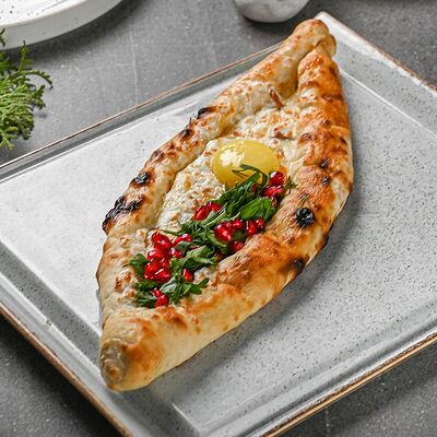 Лодочка с сыром и гранатом в Голицынъ по цене 620 ₽