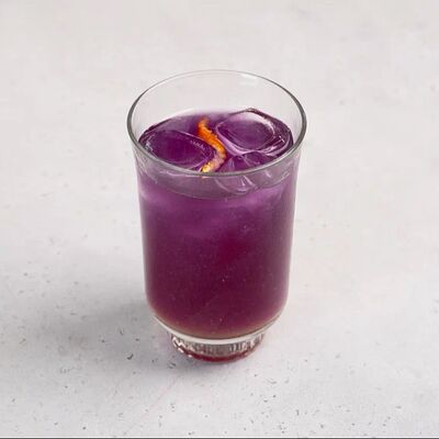 Анчан ананас в Hug по цене 350 ₽