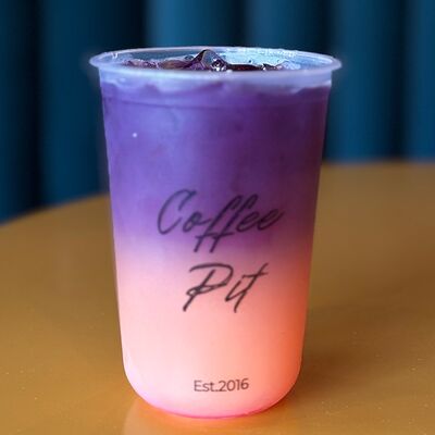 Айс матча на апельсиновом соке в Coffee Pit по цене 300 ₽